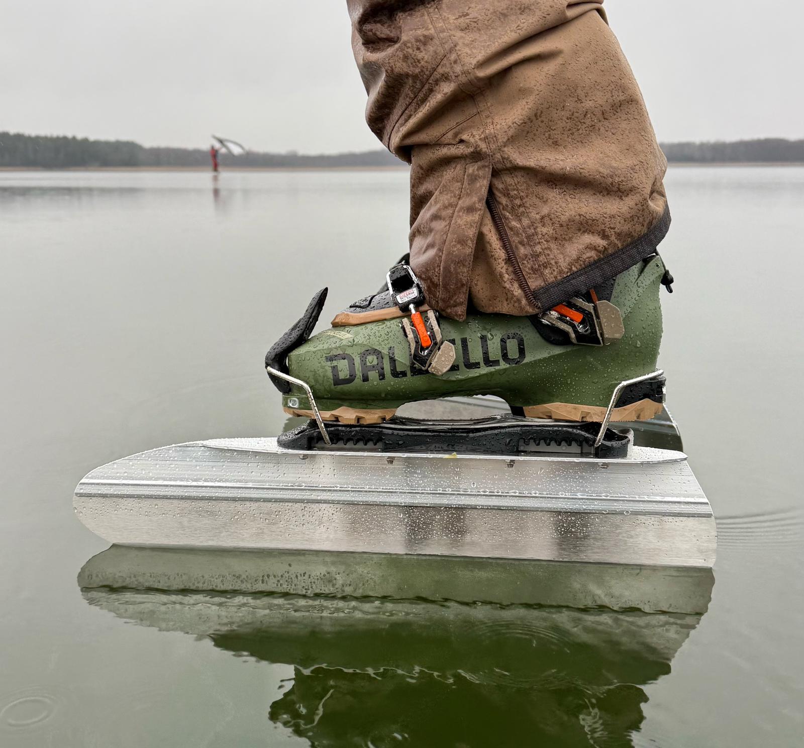 wingsk8 wingskates skates for ice sailing